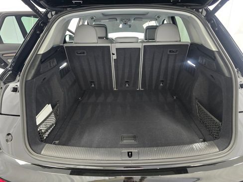 Certified 2025 Audi Q5 2.0T Premium Plus w/ Premium Plus Package image 11