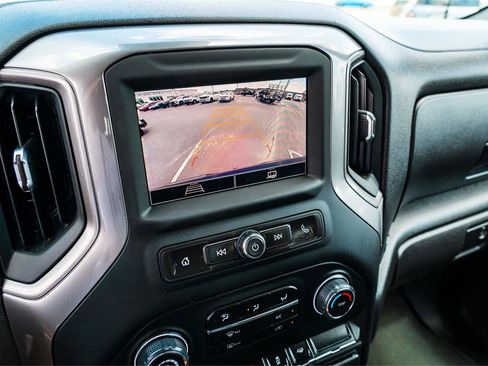 Used 2022 Chevrolet Silverado 1500 Custom RWD image 18