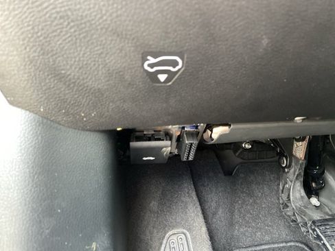 Used 2025 Jeep Compass Limited AWD/4WD image 44