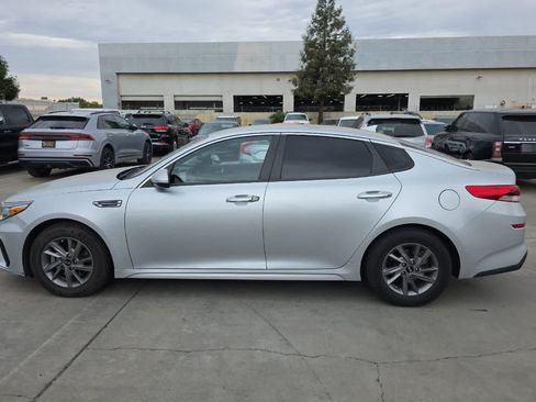 Used 2020 Kia Optima LX FWD image 6