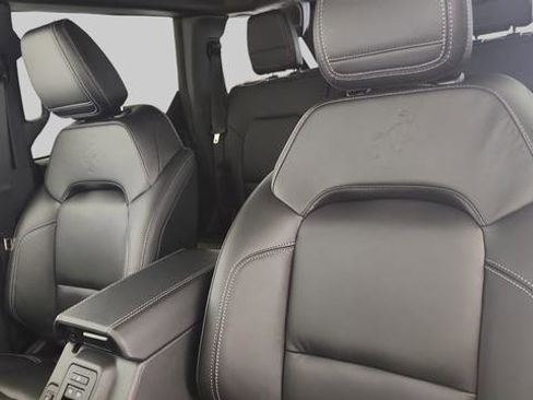 New 2025 Ford Bronco Outer Banks image 9