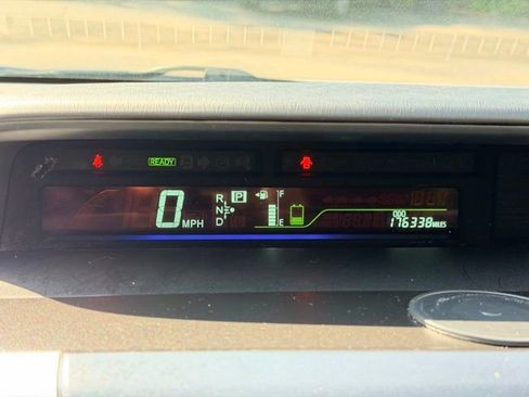 Used 2013 Toyota Prius V Two FWD image 7