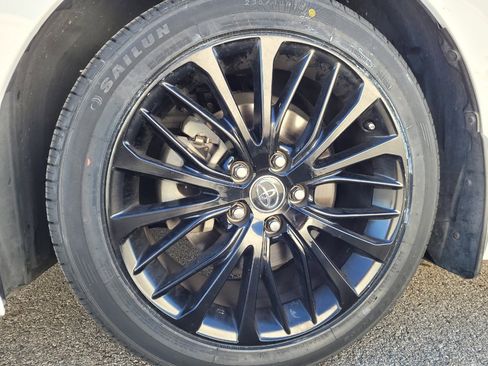 Used 2019 Toyota Camry SE image 31