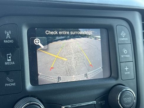 Used 2021 RAM 1500 Big Horn AWD/4WD image 17