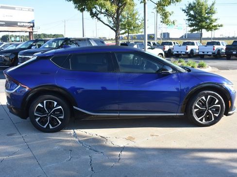 Used 2024 Kia EV6 Wind image 4