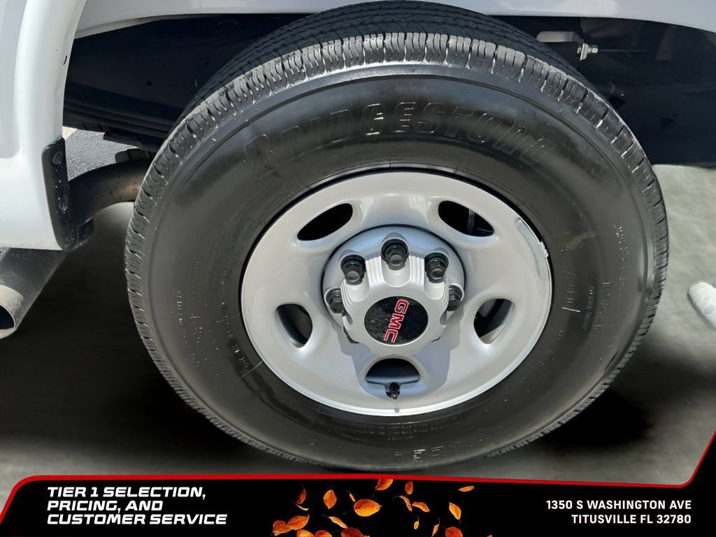 Used 2025 GMC Savana 2500 w/ Driver Convenience Package RWD image 15