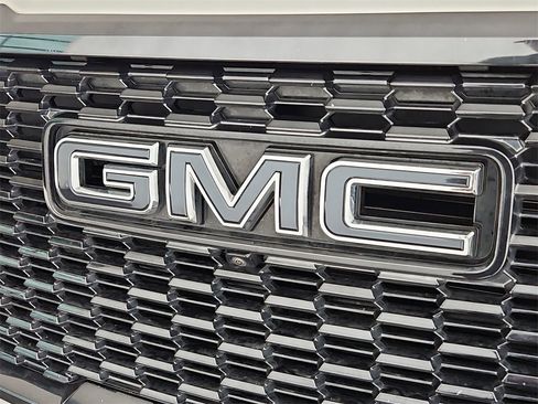 Used 2024 GMC Yukon XL Denali Ultimate image 38