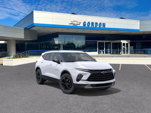 New 2025 Chevrolet Blazer LT w/ Convenience Package image 1