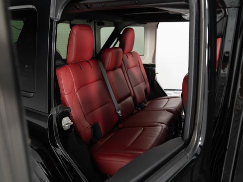 Used 2024 Jeep Wrangler Unlimited Rubicon 392 AWD/4WD image 12