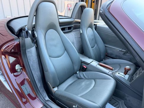 Used 2006 Porsche Boxster RWD image 13