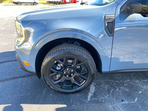 New 2025 Ford Maverick Lariat w/ Black Appearance Package image 18