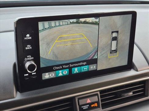 Used 2025 Honda Pilot Black Edition image 13