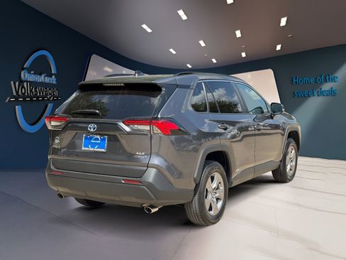Used 2024 Toyota RAV4 XLE AWD/4WD image 4