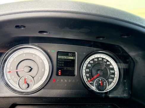 Used 2014 RAM 1500 Express RWD image 26