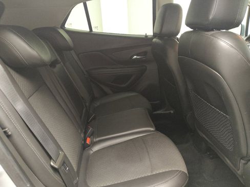 Used 2020 Buick Encore Preferred FWD image 19