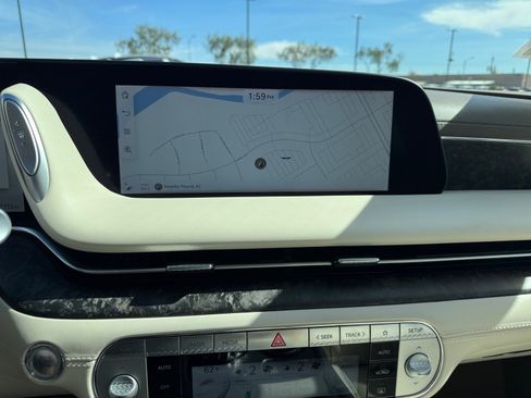 Used 2024 Genesis G90 3.5T image 28