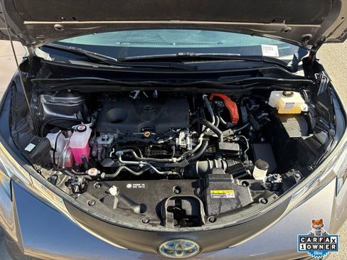 Used 2021 Toyota Sienna XLE image 29