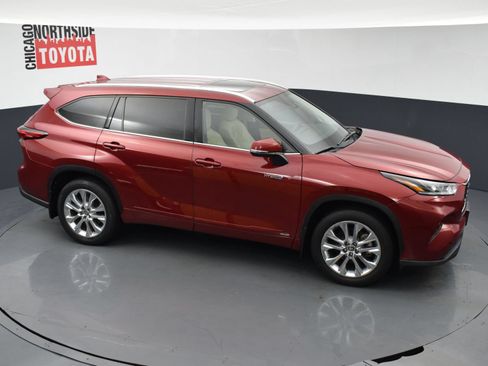 Used 2020 Toyota Highlander Limited AWD/4WD image 28