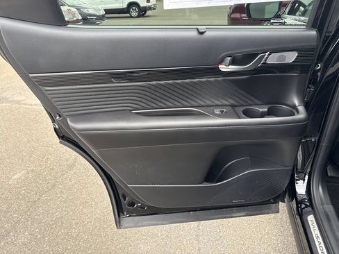 Used 2025 Hyundai Palisade Calligraphy AWD/4WD image 12