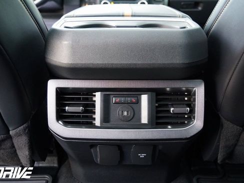 Used 2024 Ford F350 Platinum image 41