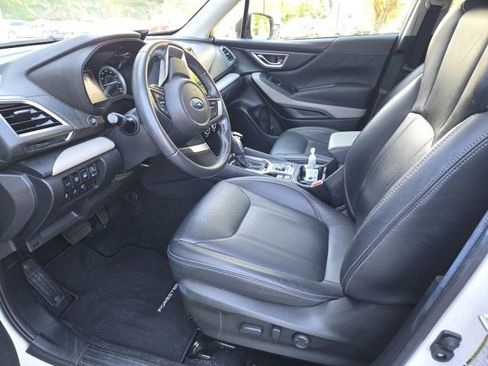 Used 2023 Subaru Forester Limited AWD/4WD image 3