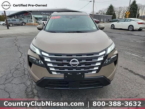 Certified 2024 Nissan Rogue SV w/ SV Premium Package image 3