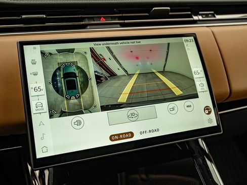 New 2026 Land Rover Range Rover Sport SE image 25