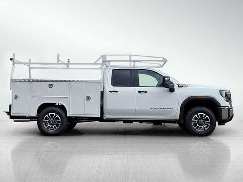 New 2026 GMC Sierra 3500 Pro w/ Convenience Package AWD/4WD image 3