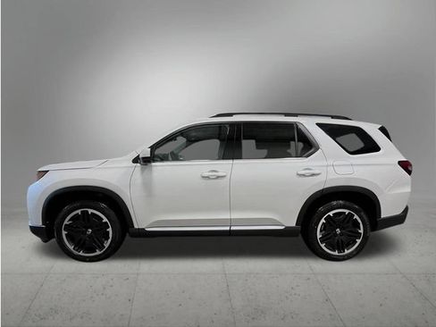 New 2026 Honda Pilot Touring image 2