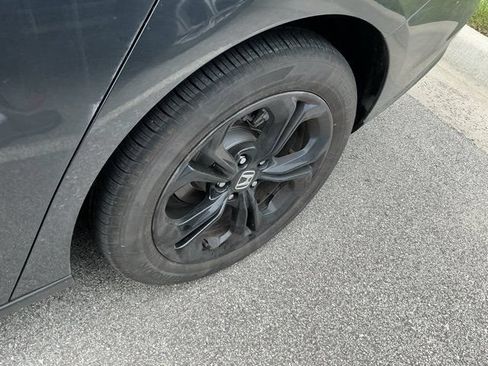 Used 2025 Honda Accord SE image 18
