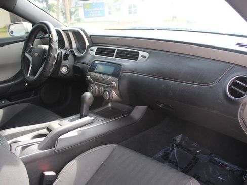 Used 2015 Chevrolet Camaro LS RWD image 26