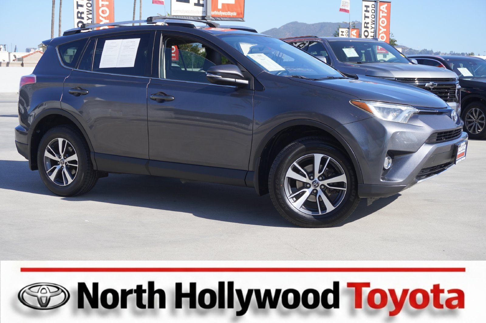 Used 2016 Toyota RAV4 XLE AWD/4WD image 1