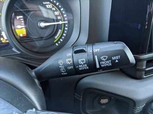 Certified 2025 Jeep Wrangler Unlimited Sahara AWD/4WD image 53