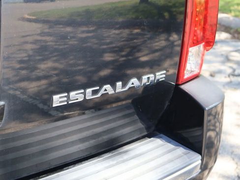 Used 2008 Cadillac Escalade ESV AWD image 11