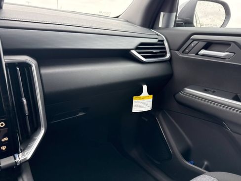 New 2026 GMC Acadia Elevation AWD/4WD image 29
