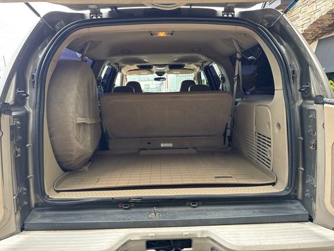 Used 2004 Ford Excursion Limited AWD/4WD image 17