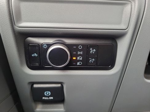 Used 2023 Ford F150 XL w/ Trailer Tow Package image 29