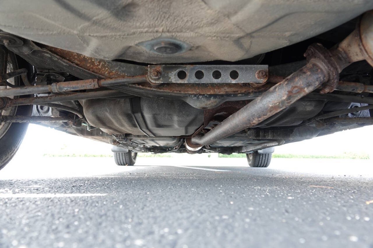 Used 1999 Toyota Avalon XLS FWD image 90