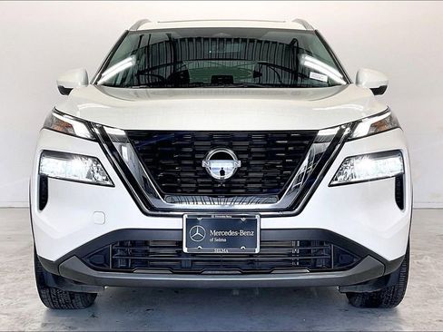 Used 2023 Nissan Rogue SL AWD/4WD image 3