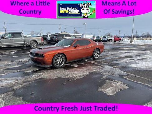 Used 2022 Dodge Challenger GT image 1