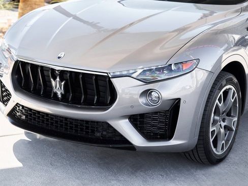 Used 2022 Maserati Levante Modena image 5