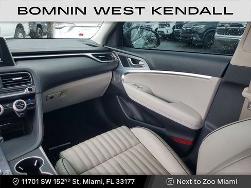 Used 2021 Genesis G70 2.0T w/ Elite Package image 15