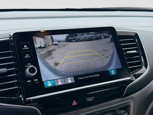 Used 2025 Honda Ridgeline RTL image 11