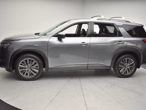 Used 2022 Nissan Pathfinder SL w/ SL Premium Package AWD/4WD image 8