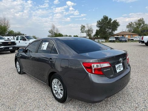Used 2014 Toyota Camry LE FWD image 7