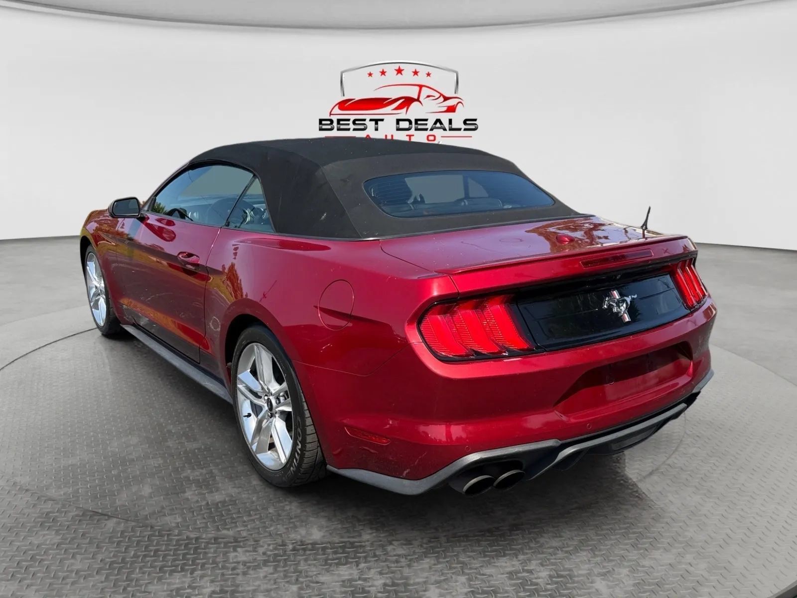 Used 2019 Ford Mustang Premium w/ Equipment Group 201A RWD image 3