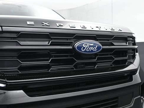 New 2026 Ford Expedition Active AWD/4WD image 5