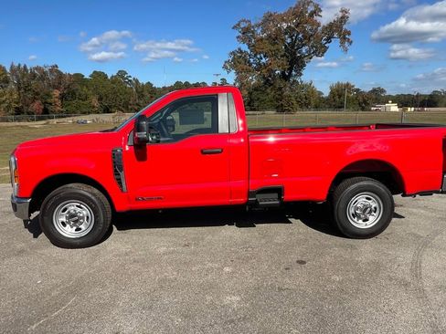 New 2026 Ford F350 XL w/ 360-Degree Camera Package RWD image 2