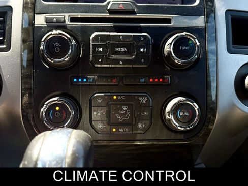 Used 2017 Ford Expedition Limited AWD/4WD image 27