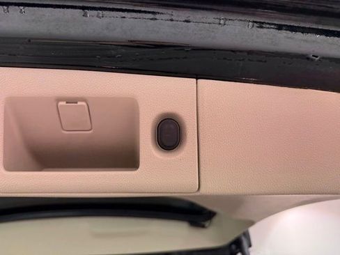 Used 2017 GMC Yukon XL Denali w/ Open Road Package AWD/4WD image 9